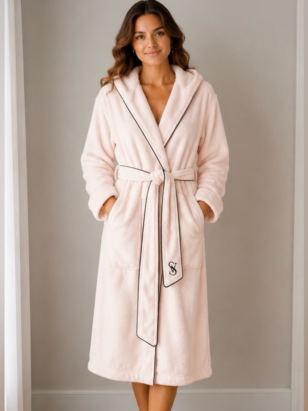 Cozy Hooded Bath Robe with Contrast Piping - Light Blush
